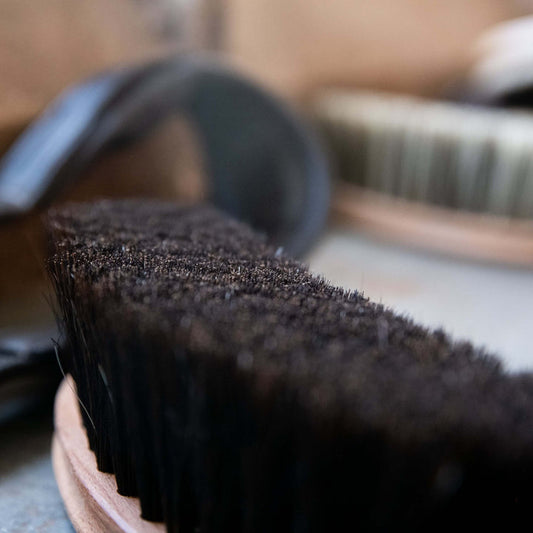 Brosse douce banane poils doux - Borstiq Farm